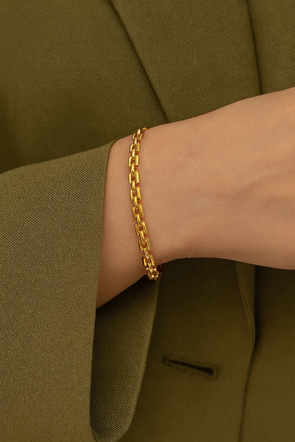 Geometric Gold Belt Chain Bracelet - Etara